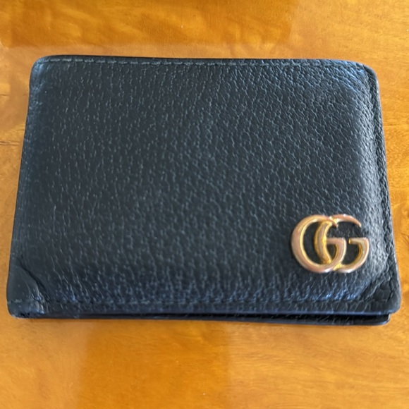 Gucci GG MARMONT LEATHER BI-FOLD WALLET - Picture 9 of 11